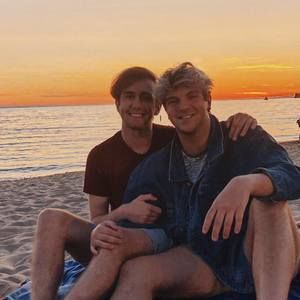 Meet your Posher, Dylan